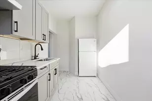 117 Corbin Ave, Jersey City, NJ 07304 - Photo 7