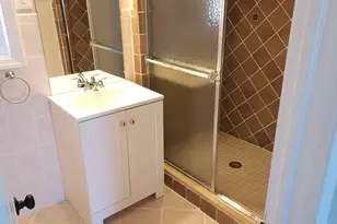 21 Ave D, Lodi, NJ 07644 - Photo 3