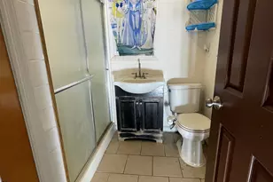 12 Casper Ct, Jersey City, NJ 07305 - Photo 15