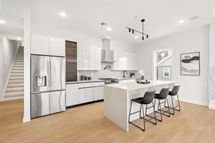 192 Cambridge Ave, Jersey City, NJ 07307 - Photo 5