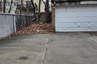 77 Pearsall Ave, Jersey City, NJ 07305 - Photo 9
