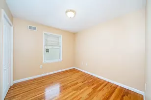 43 Manhattan Ave, Jersey City, NJ 07307 - Photo 13