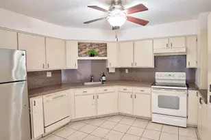 720 Harmon Cove Tower, Secaucus, NJ 07094 - Photo 15