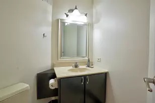 720 Harmon Cove Tower, Secaucus, NJ 07094 - Photo 17