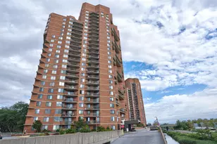 720 Harmon Cove Tower, Secaucus, NJ 07094 - Photo 1