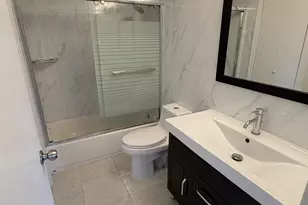 27 Marina Ky, Secaucus, NJ 07094 - Photo 7