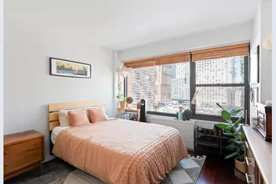 135 Montgomery St #11I, Jersey City, NJ 07302 - Photo 7