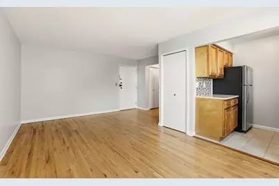 310 70th St #1D, Guttenberg, NJ 07093 - Photo 3