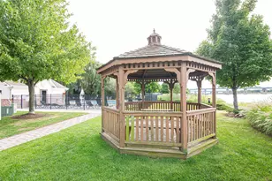 207 Blue Heron Dr, Secaucus, NJ 07094 - Photo 41