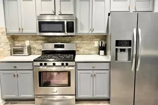 207 Blue Heron Dr, Secaucus, NJ 07094 - Photo 7