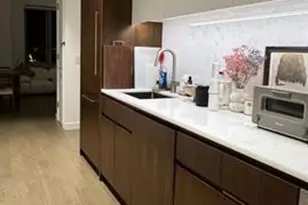 75 Park Ln S, Jersey City, NJ 07302 - Photo 3