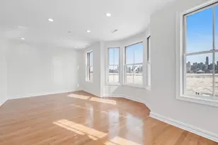 1 Regency Pl, Weehawken, NJ 07086 - Photo 11