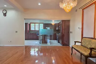 561 Ave E, Bayonne, NJ 07002 - Photo 7