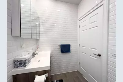 37 Spruce St #5, Jersey City, NJ 07306 - Photo 17
