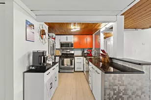 205 10th St, Jersey City, NJ 07302 - Photo 5