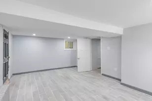 25 Bartholdi Ave, Jersey City, NJ 07305 - Photo 11