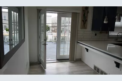 323 Stevens Ave, Jersey City, NJ 07305 - Photo 15