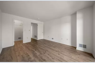 402 Chase Ct #402, Edgewater, NJ 07020 - Photo 15