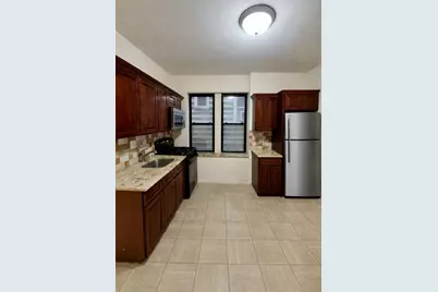 250 Avenue B #2, Bayonne, NJ 07002 - Photo 5