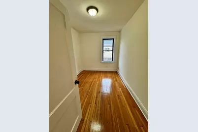 250 Avenue B #3, Bayonne, NJ 07002 - Photo 9