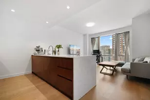 75 Park Ln S, Jersey City, NJ 07310 - Photo 9