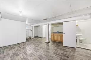 158 Hopkins Ave, Jersey City, NJ 07306 - Photo 25