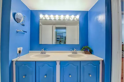 572 Sanderling Ct #572, Secaucus, NJ 07094 - Photo 23