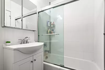 100 Manhattan Ave #1701, Union City, NJ 07087 - Photo 7