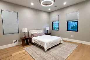 12 Charles St, Jersey City, NJ 07307 - Photo 11