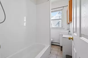 32 Storms Ave, Jersey City, NJ 07306 - Photo 13