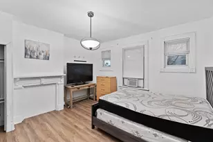 32 Storms Ave, Jersey City, NJ 07306 - Photo 9