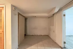 32 Storms Ave, Jersey City, NJ 07306 - Photo 27