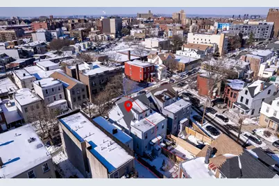 32 Storms Ave, Jersey City, NJ 07306 - Photo 3