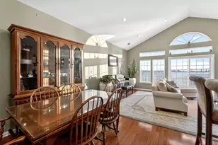 60 Tottenham Ct, Jersey City, NJ 07305 - Photo 11