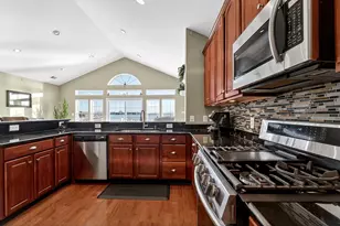 60 Tottenham Ct, Jersey City, NJ 07305 - Photo 15