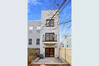 300 Halladay St #1, Jersey City, NJ 07304 - Photo 9