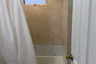 18 Roosevelt Ave, Jersey City, NJ 07305 - Photo 11