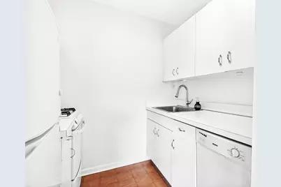 1015 Grand St #2B, Hoboken, NJ 07030 - Photo 9