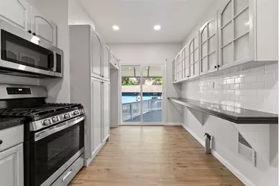 658 Liberty Ave #Apt 1, Jersey City, NJ 07307 - Photo 11