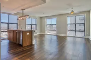 32 Oakland Ave, Jersey City, NJ 07306 - Photo 1