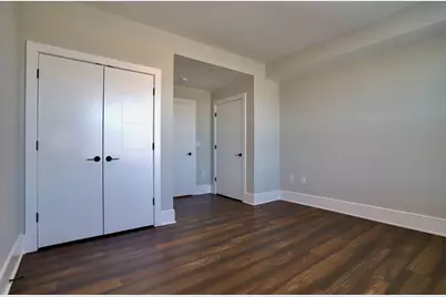 32 Oakland Ave #1007, Jersey City, NJ 07306 - Photo 19