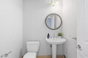 8125 River Rd, North Bergen, NJ 07047 - Photo 13