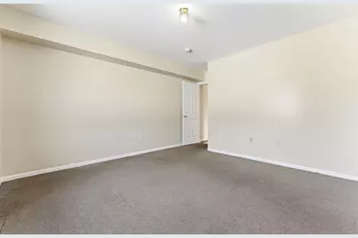 30 Elm Ct, Bayonne, NJ 07002 - Photo 17