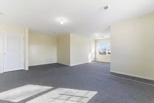 30 Elm Ct, Bayonne, NJ 07002 - Photo 21