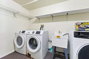 30 Elm Ct, Bayonne, NJ 07002 - Photo 41