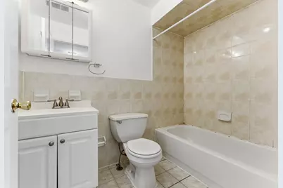 30 Elm Ct, Bayonne, NJ 07002 - Photo 19