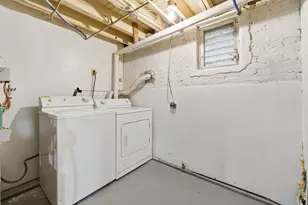 176 Thorne St, Jersey City, NJ 07307 - Photo 21