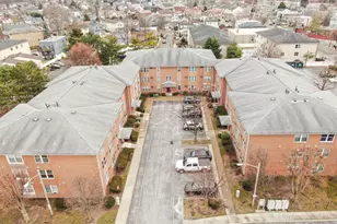 125 Riverview Ct, Secaucus, NJ 07094 - Photo 5