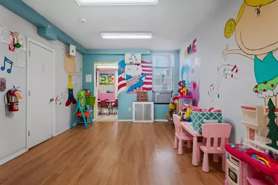 725 17th St, Union City, NJ 07087 - Photo 7