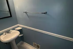 7 Holly St, Jersey City, NJ 07305 - Photo 5